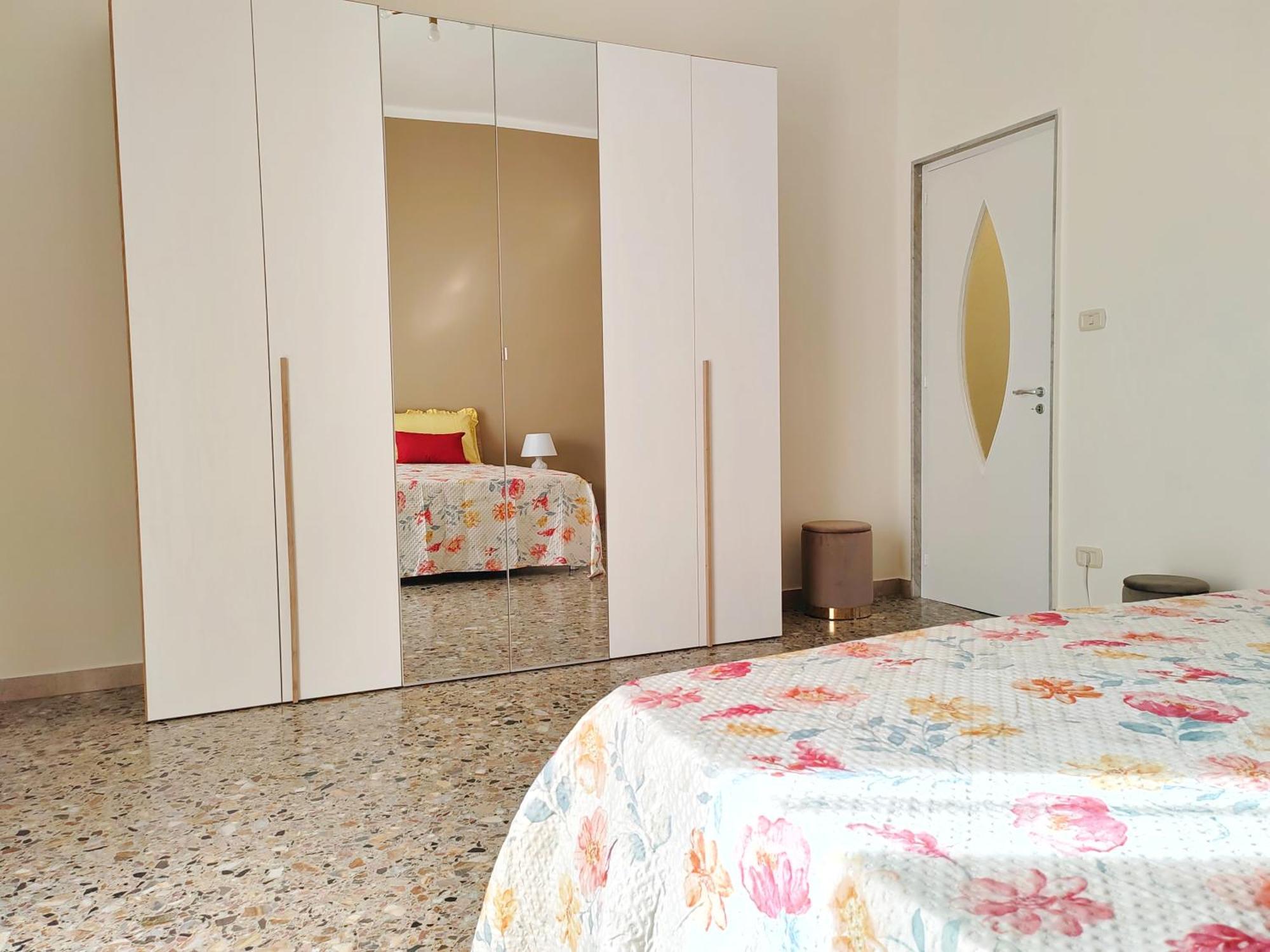 Dimora Amira Apartment Monopoli Bagian luar foto