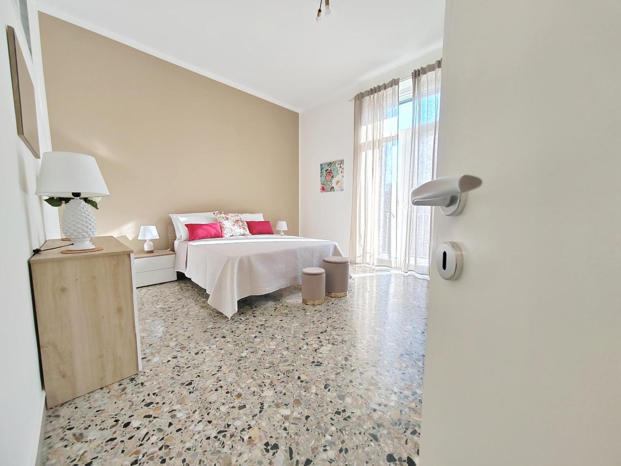 Dimora Amira Apartment Monopoli Bagian luar foto