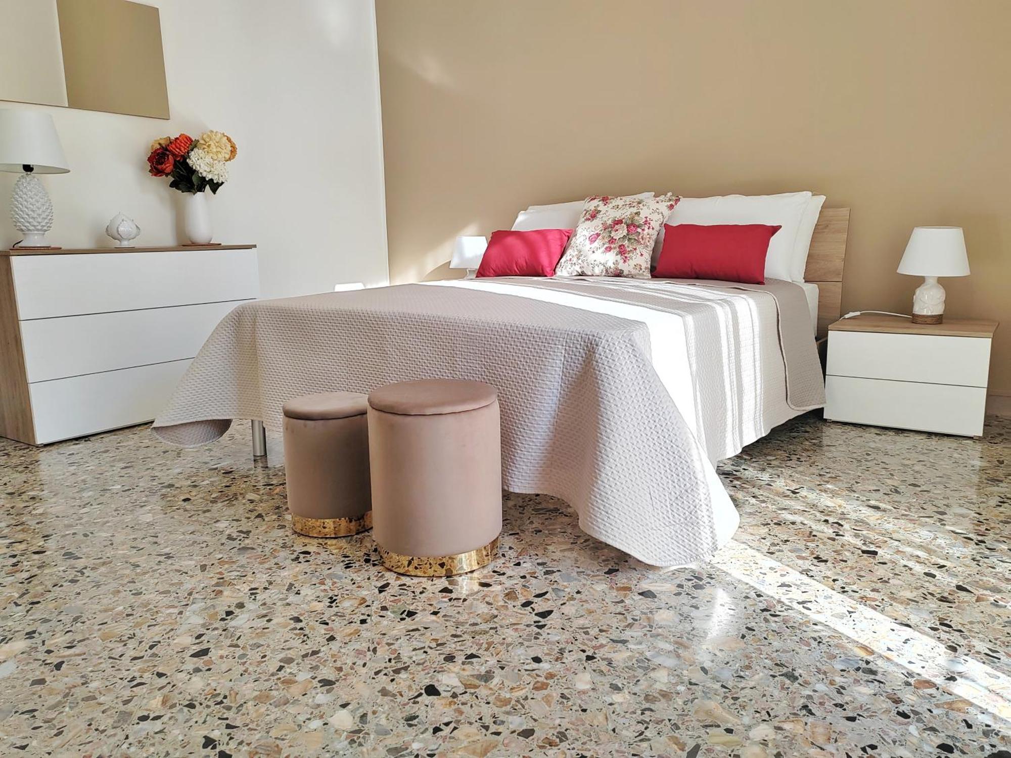 Dimora Amira Apartment Monopoli Bagian luar foto