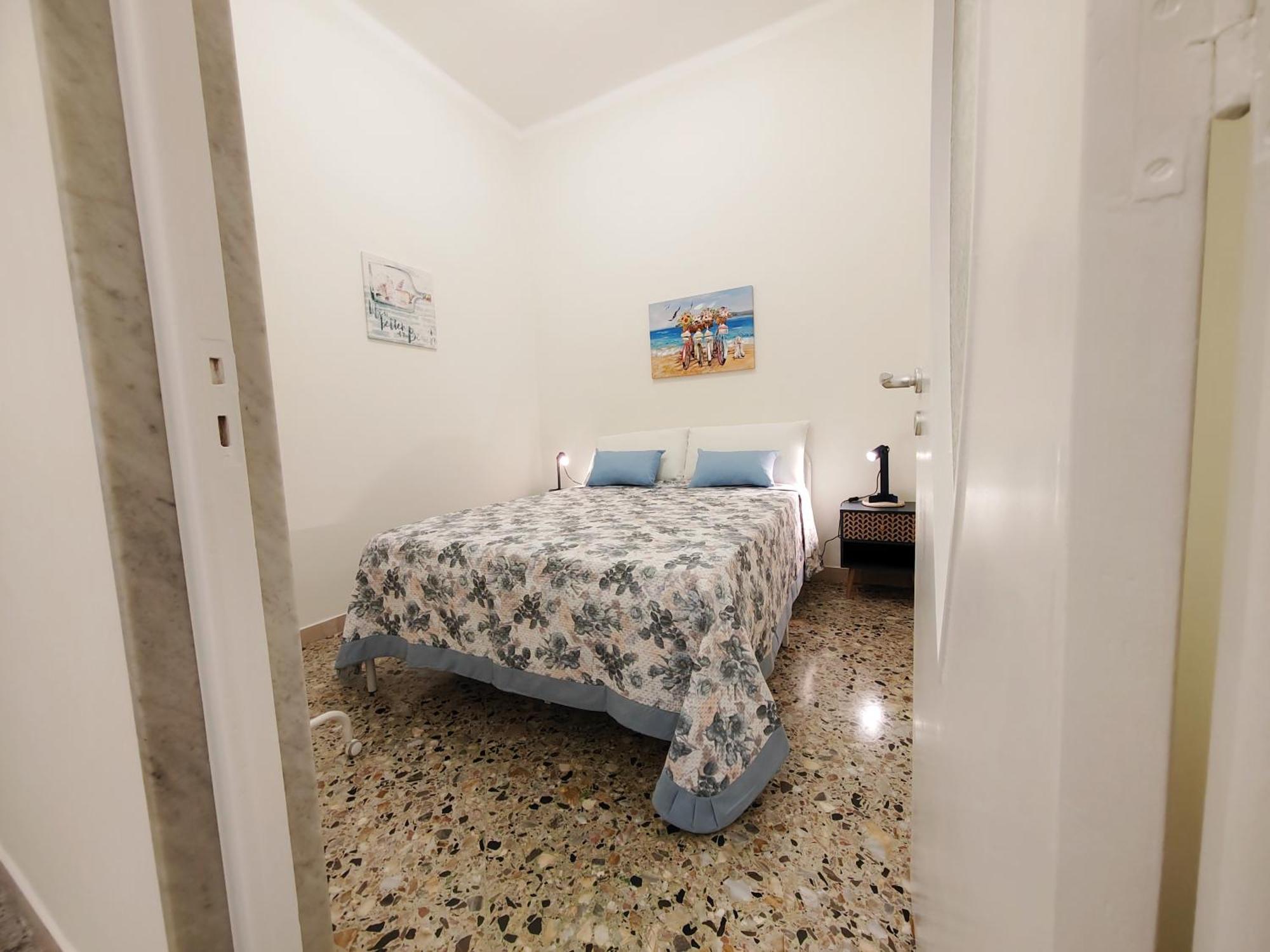 Dimora Amira Apartment Monopoli Bagian luar foto